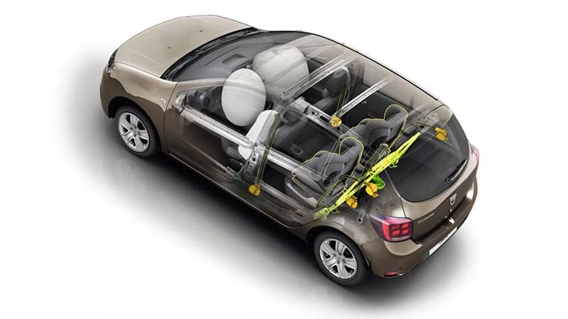 Véhicule Dacia Sandero dimensions idéales disponible dans le garage DV Automobiles en Vendée