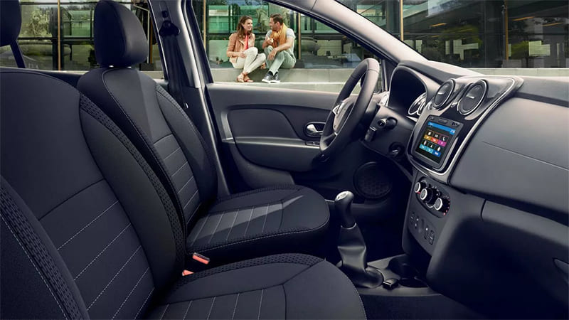 Véhicule Dacia Sandero confortable disponible dans le garage DV Automobiles en Vendée