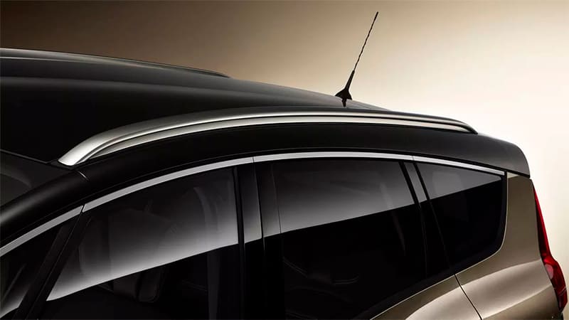 Véhicule Renault Grand Scenic finitions design disponible dans le garage DV Automobiles en Vendée