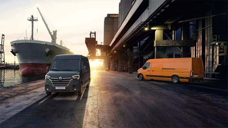 Véhicule Renault Master pour entreprises disponible dans le garage DV Automobiles en Vendée