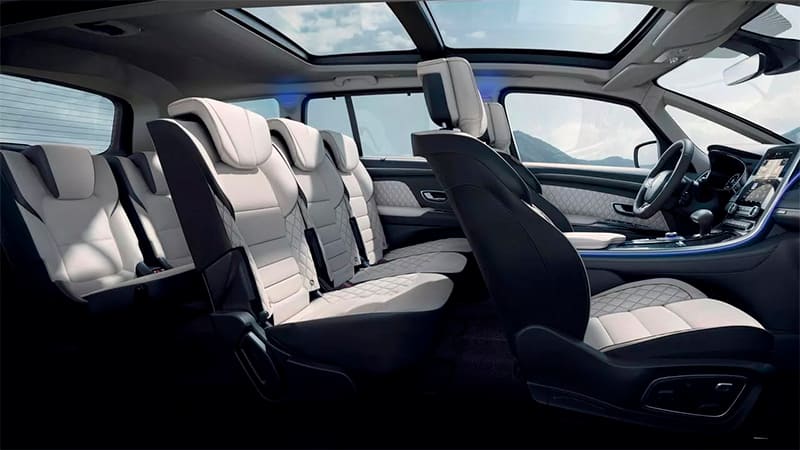 Véhicule Renault Nouvel Espace disponible dans le garage DV Automobiles en Vendée