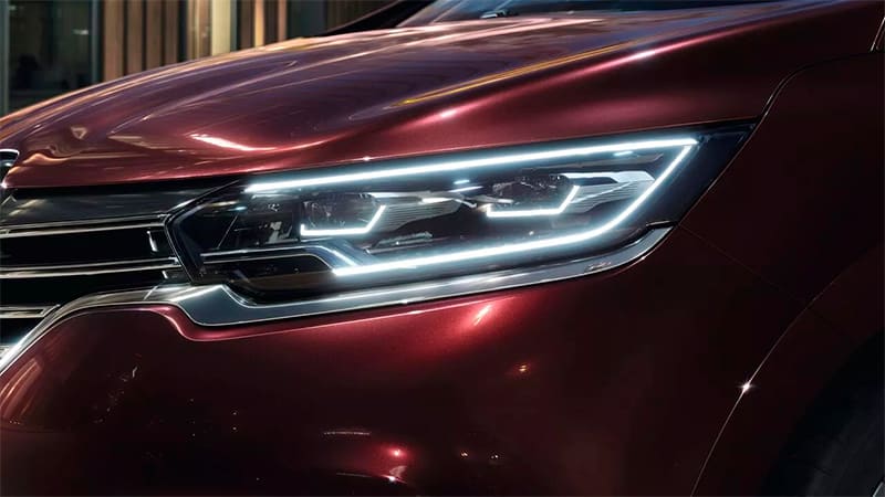 Véhicule Renault Nouvel Espace disponible dans le garage DV Automobiles en Vendée et Loire-Atlantique