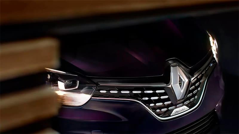 Véhicule Renault Scenic disponible en plusieurs coloris dans le garage DV Automobiles en Vendée