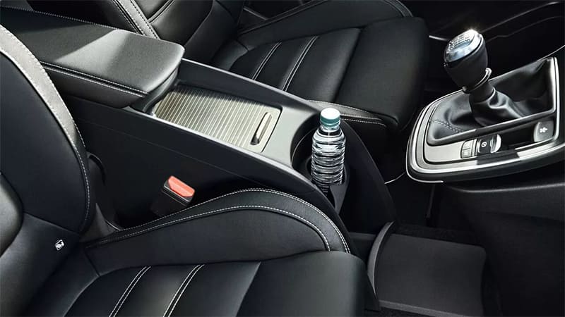 Véhicule Renault Scenic disponible dans le garage DV Automobiles en Vendée proche de Clisson et Montaigu