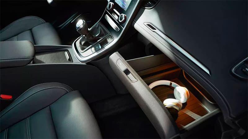Véhicule Renault Scenic disponible dans le garage DV Automobiles à Cugand en Vendée