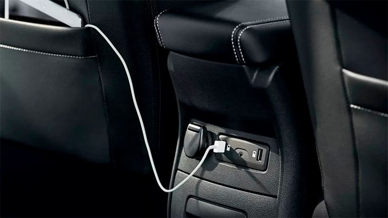 Véhicule Renault Scenic disponible dans le garage DV Automobiles en Vendée