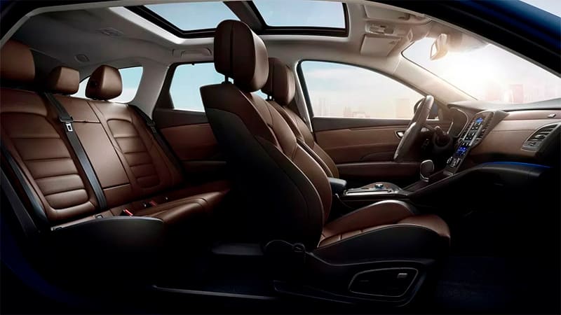Véhicule Renault Talisman Estate confortable disponible dans le garage DV Automobiles en Vendée