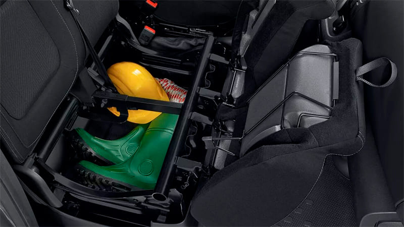 Véhicule marque Renault et modèle Kangoo disponible dans le garage DV Automobiles en Vendée